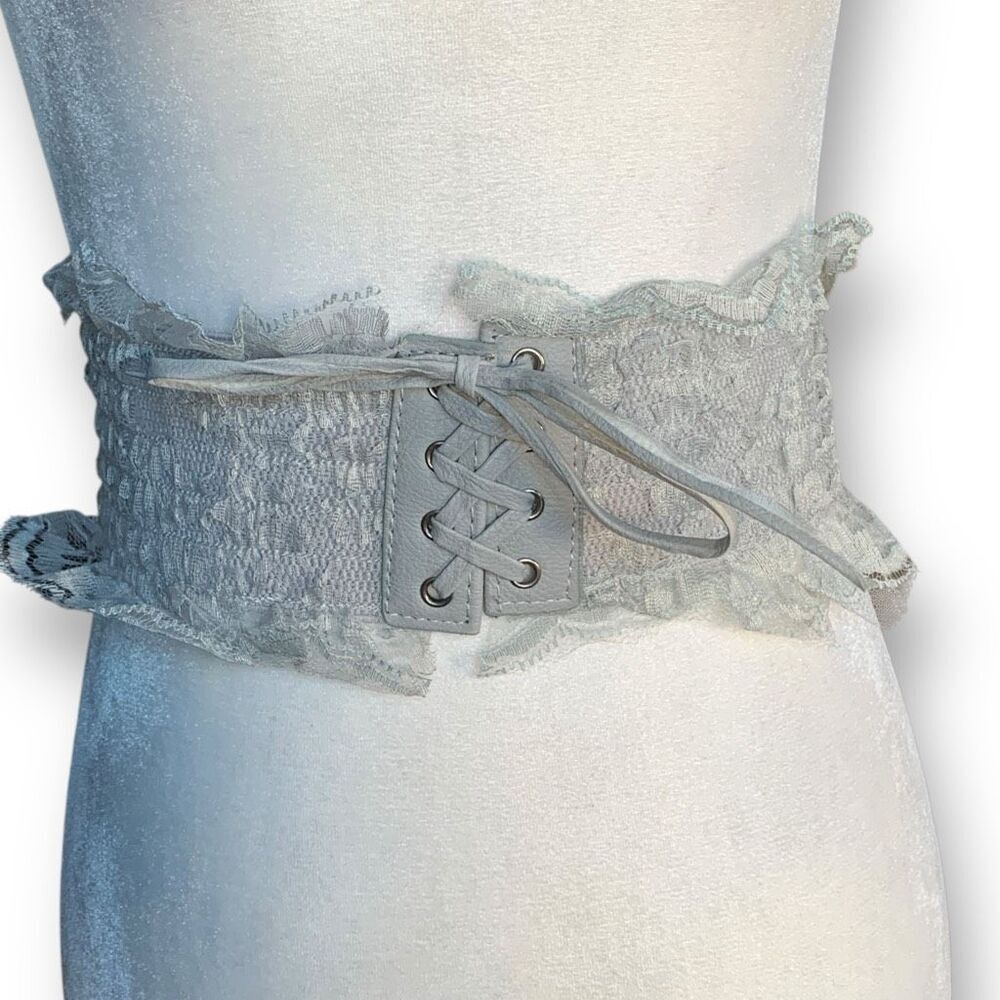 Yik Fung Vintage Y2K Gray Lace Corset‎ Wide Statement Belt Leather Accents